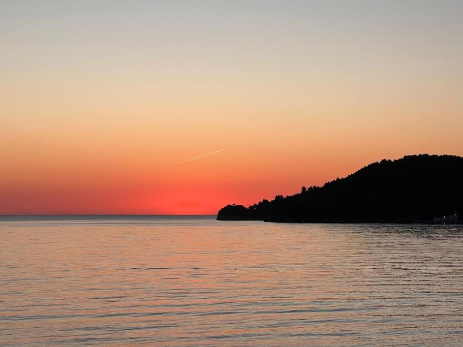 Potamsea Bliss 3 - Front, Sun Beds & Parking Apartment Himare