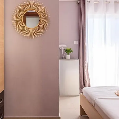 Potamsea Bliss 3 - Beach Front, Sun Beds & Parking Himare Exteriör bild