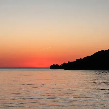 Potamsea Bliss 3 - Beach Front, Sun Beds & Parking Himare Exteriör bild